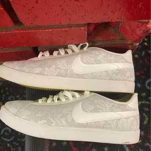 Women’s Nike low top shoes